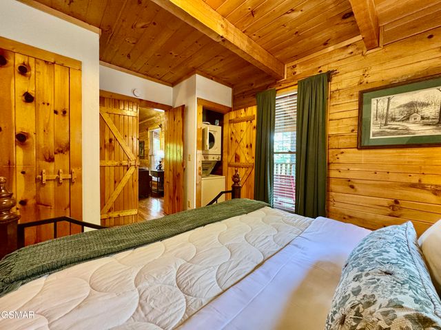 856 Bear Run Way, Sevierville, TN 37862