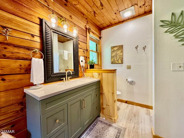 856 Bear Run Way, Sevierville, TN 37862