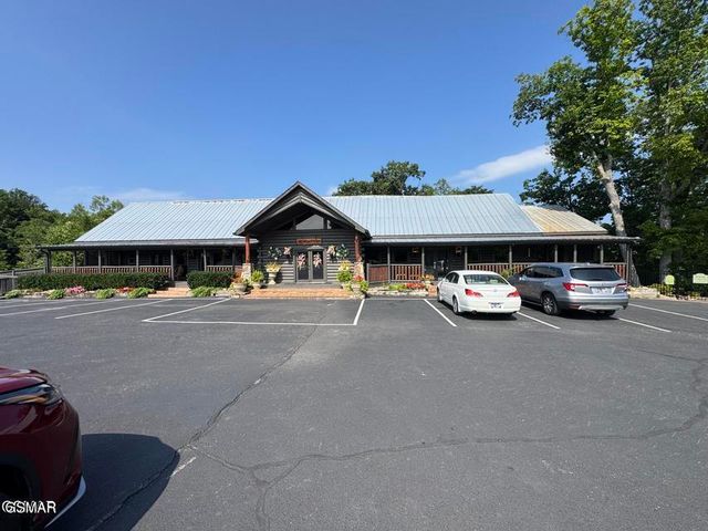 856 Bear Run Way, Sevierville, TN 37862