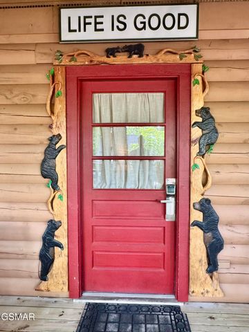 856 Bear Run Way, Sevierville, TN 37862