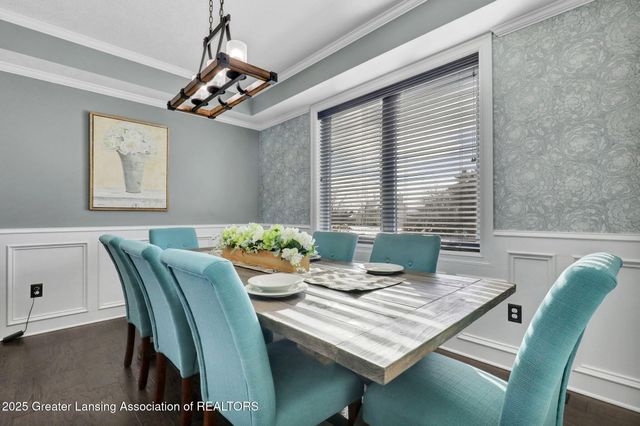 434 Ravenwood Court, Mason, MI 48854