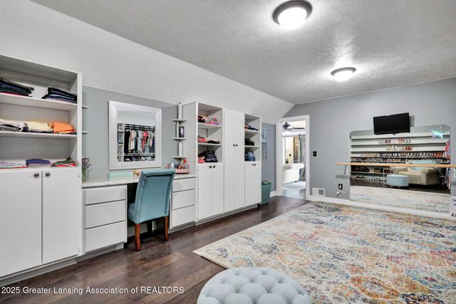 434 Ravenwood Court, Mason, MI 48854