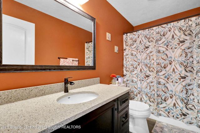 434 Ravenwood Court, Mason, MI 48854