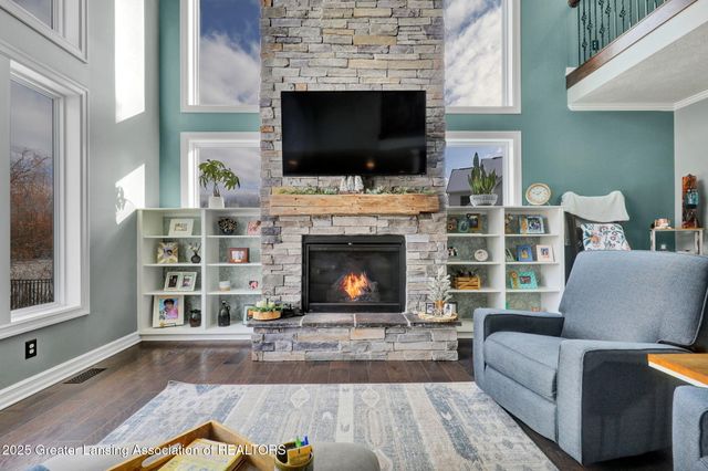 434 Ravenwood Court, Mason, MI 48854