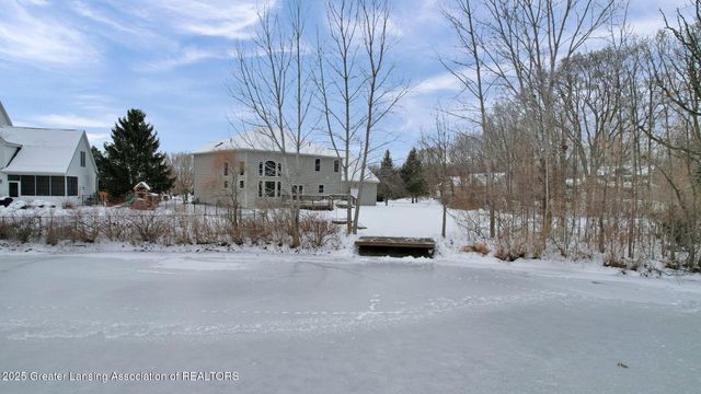 434 Ravenwood Court, Mason, MI 48854