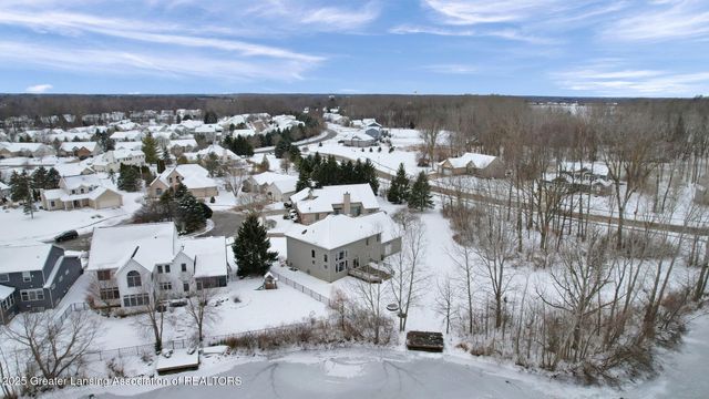 434 Ravenwood Court, Mason, MI 48854