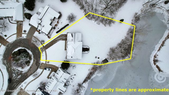 434 Ravenwood Court, Mason, MI 48854