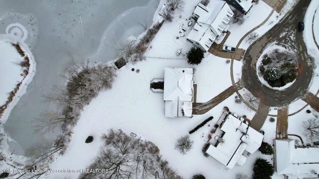 434 Ravenwood Court, Mason, MI 48854