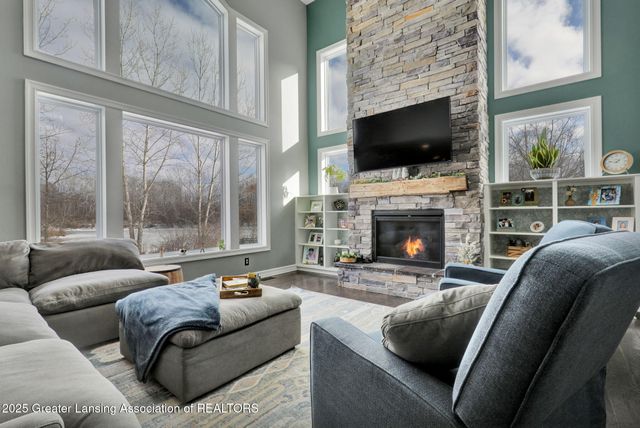 434 Ravenwood Court, Mason, MI 48854