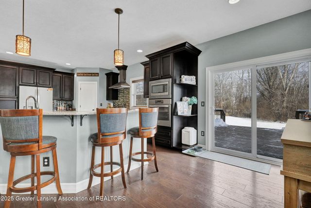 434 Ravenwood Court, Mason, MI 48854