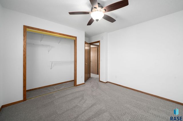 5417 W Oak St Street, Sioux Falls, SD 57106