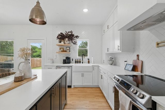 2312 Neches Street, Granbury, TX 76048