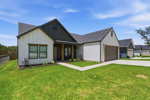 2312 Neches Street, Granbury, TX 76048
