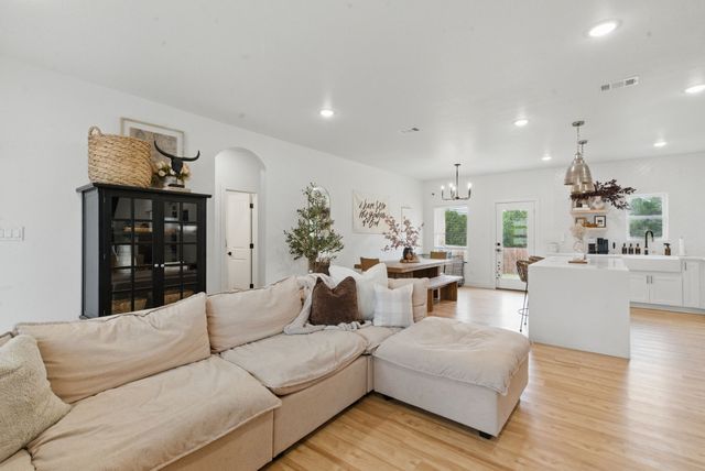 2312 Neches Street, Granbury, TX 76048