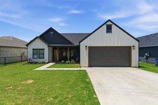 2312 Neches Street, Granbury, TX 76048
