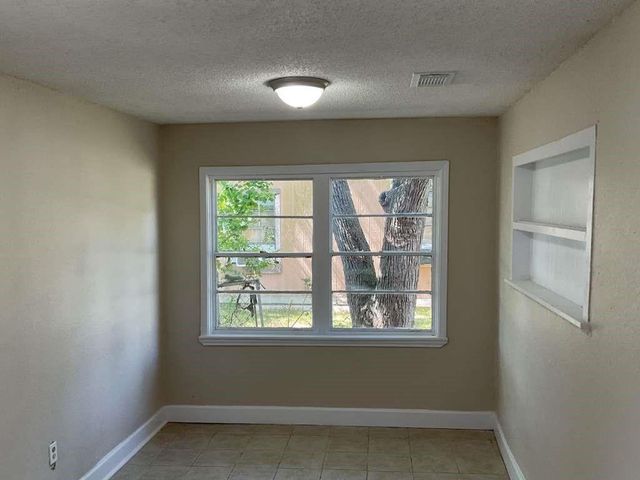 815 W 12th Street, Freeport, TX 77541