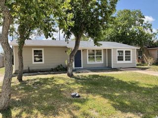 815 W 12th Street, Freeport, TX 77541