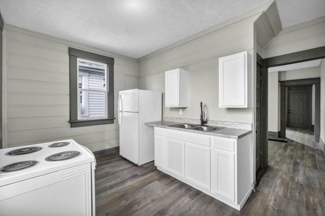 365-367 S Eureka Avenue, Columbus, OH 43204