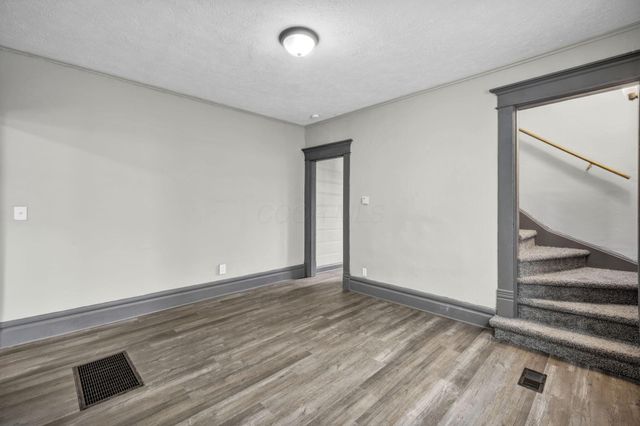 365-367 S Eureka Avenue, Columbus, OH 43204