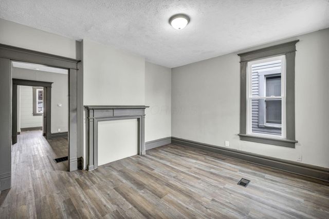 365-367 S Eureka Avenue, Columbus, OH 43204