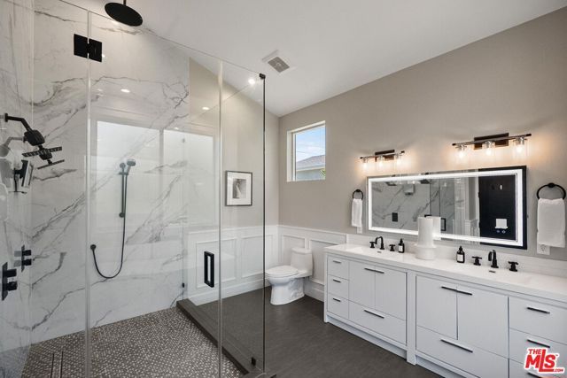 18057 Valley Vista Boulevard, Encino (los Angeles), CA 91316