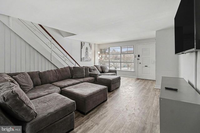 5411 VICARIS ST, Philadelphia, PA 19128