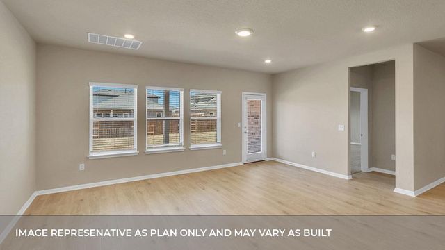 2449 Flank Skirt DR, Leander, TX 78641