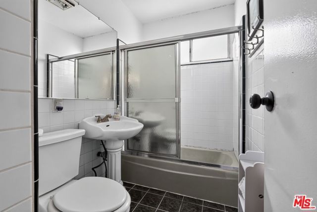 7615 Kittyhawk Avenue, Los Angeles, CA 90045