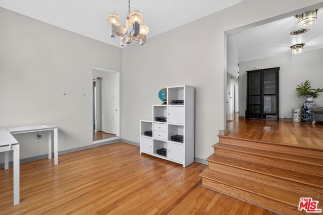 7615 Kittyhawk Avenue, Los Angeles, CA 90045