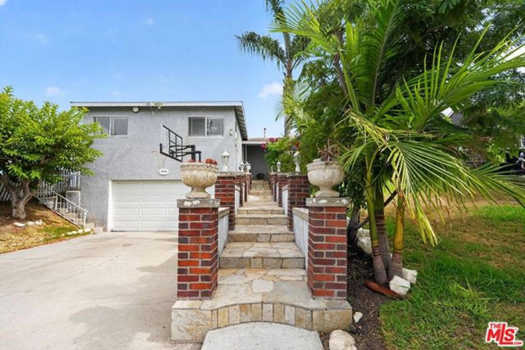7615 Kittyhawk Avenue, Los Angeles, CA 90045
