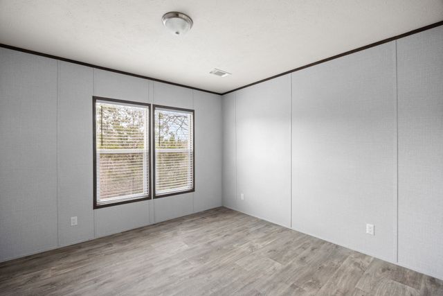 815 Thicket Trail, Granbury, TX 76048