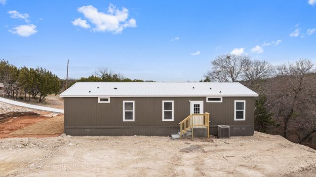 815 Thicket Trail, Granbury, TX 76048