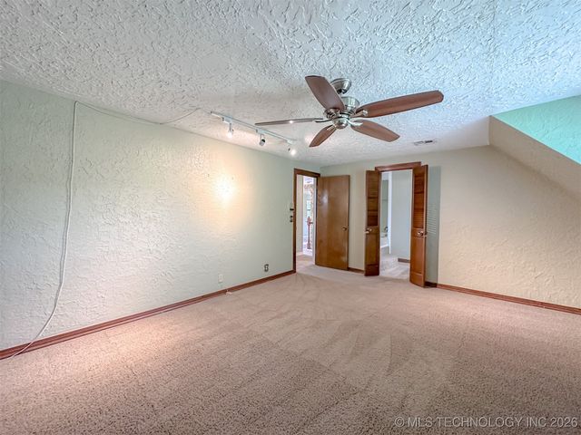 4411 E 72nd Place, Tulsa, OK 74136