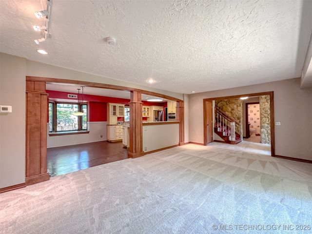 4411 E 72nd Place, Tulsa, OK 74136