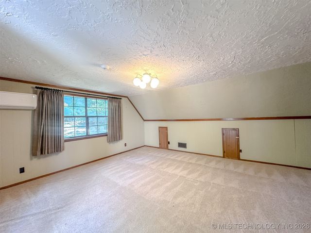 4411 E 72nd Place, Tulsa, OK 74136