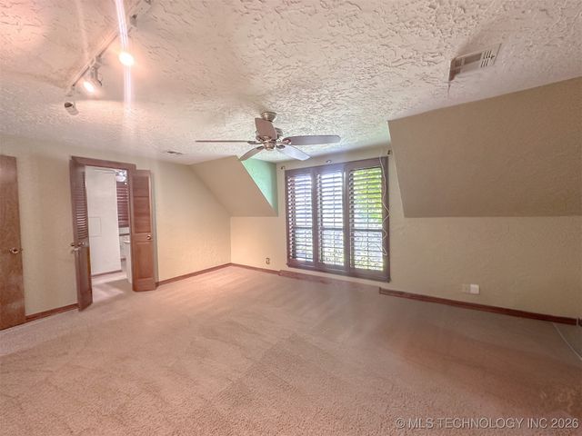 4411 E 72nd Place, Tulsa, OK 74136