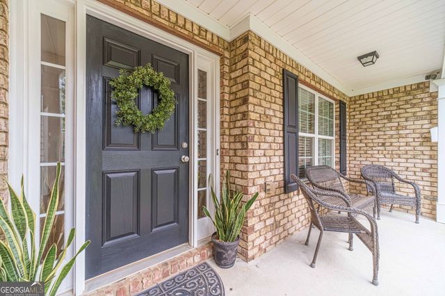 946 Golden Meadows Lane, Loganville, GA 30052