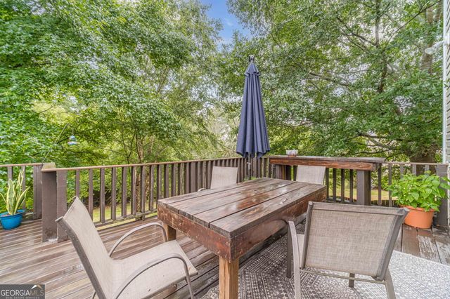 946 Golden Meadows Lane, Loganville, GA 30052