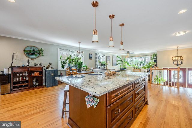 6112 HARMON PL, Springfield, VA 22152