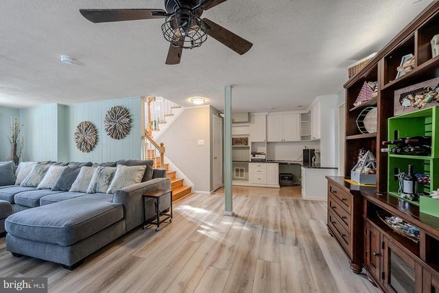 6112 HARMON PL, Springfield, VA 22152