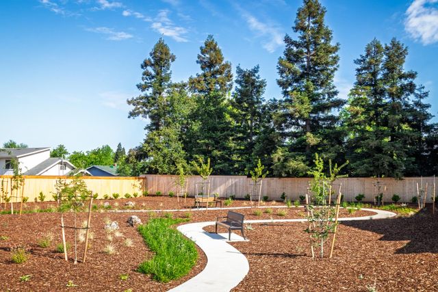 4035 Porton Ln, Carmichael, CA 95608