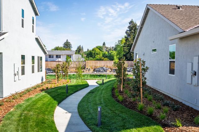 4035 Porton Ln, Carmichael, CA 95608