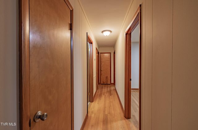 532 Bays View Rd, Kingsport, TN 37660