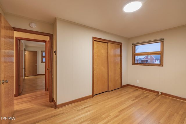 532 Bays View Rd, Kingsport, TN 37660