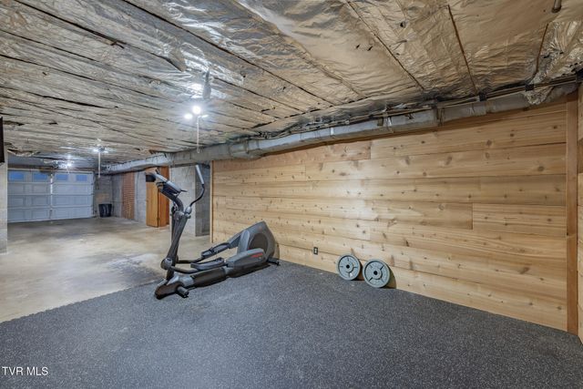 532 Bays View Rd, Kingsport, TN 37660