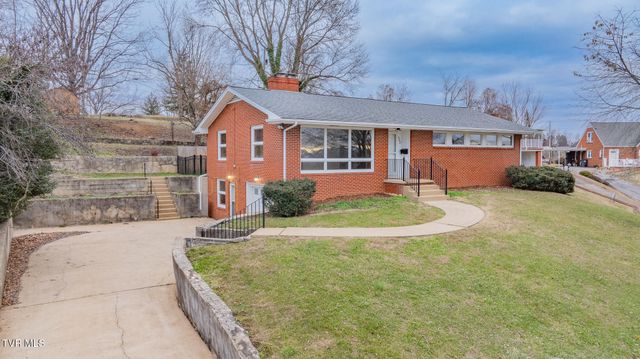 532 Bays View Rd, Kingsport, TN 37660
