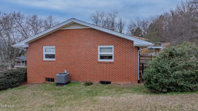 532 Bays View Rd, Kingsport, TN 37660