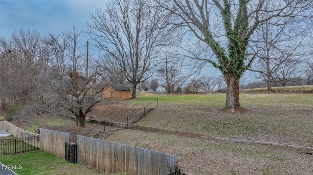 532 Bays View Rd, Kingsport, TN 37660