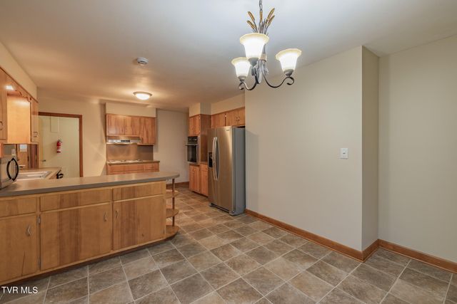 532 Bays View Rd, Kingsport, TN 37660