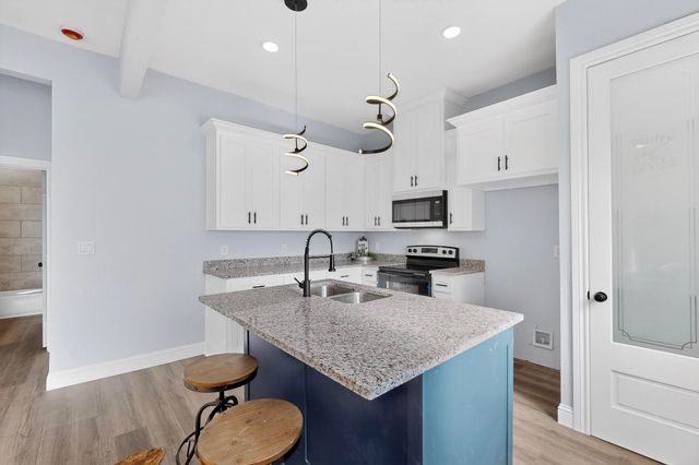 2216 Ross Avenue, Fort Worth, TX 76164